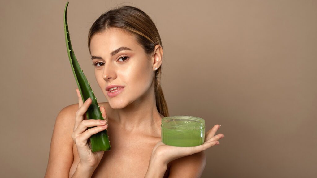 Aloe vera gel for treating tanning bed rash